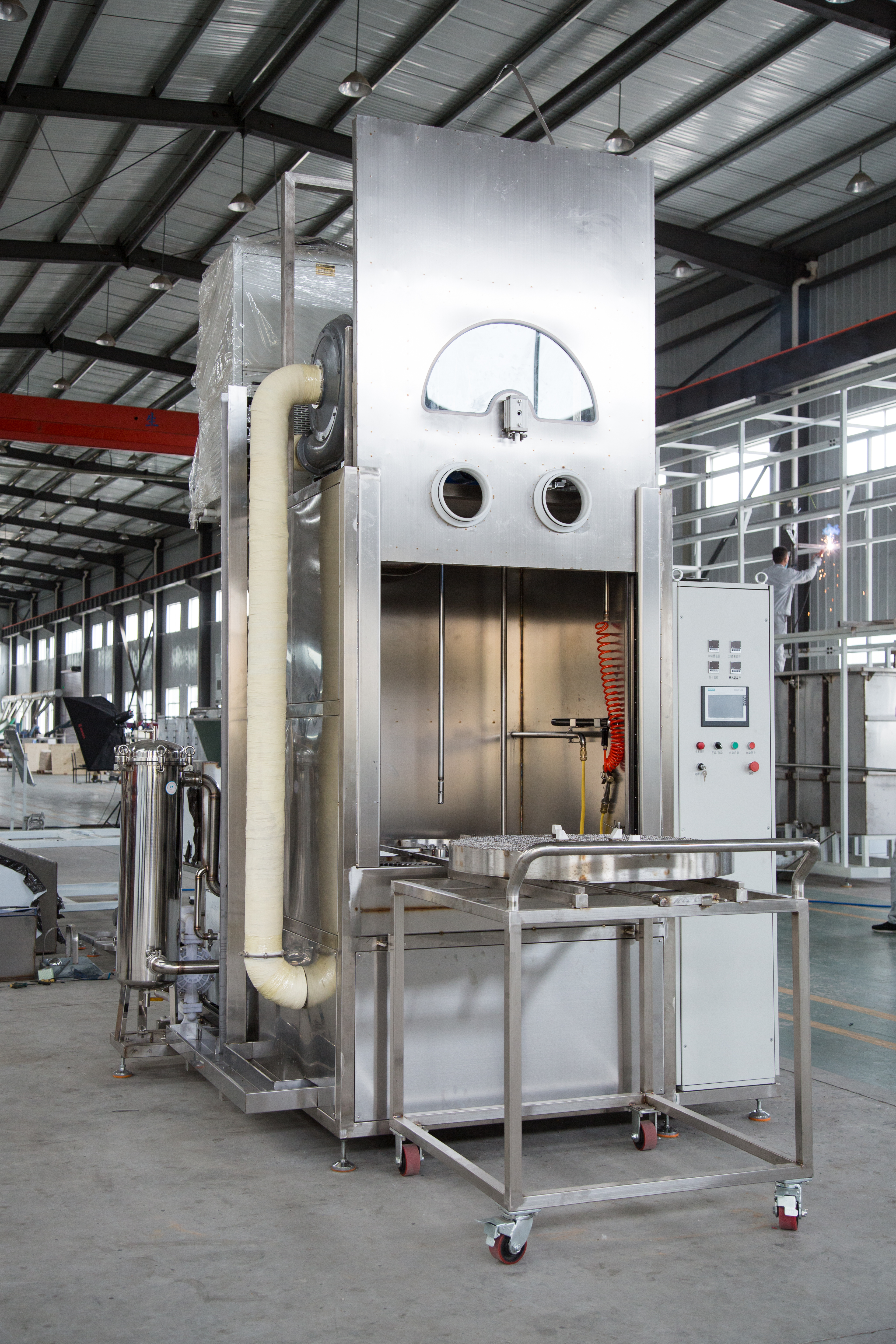 單工位旋轉噴淋清洗機使用優勢